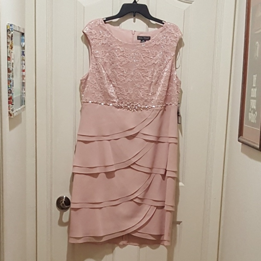 Jessica Howard 16W Blush dress with chiffon shawl